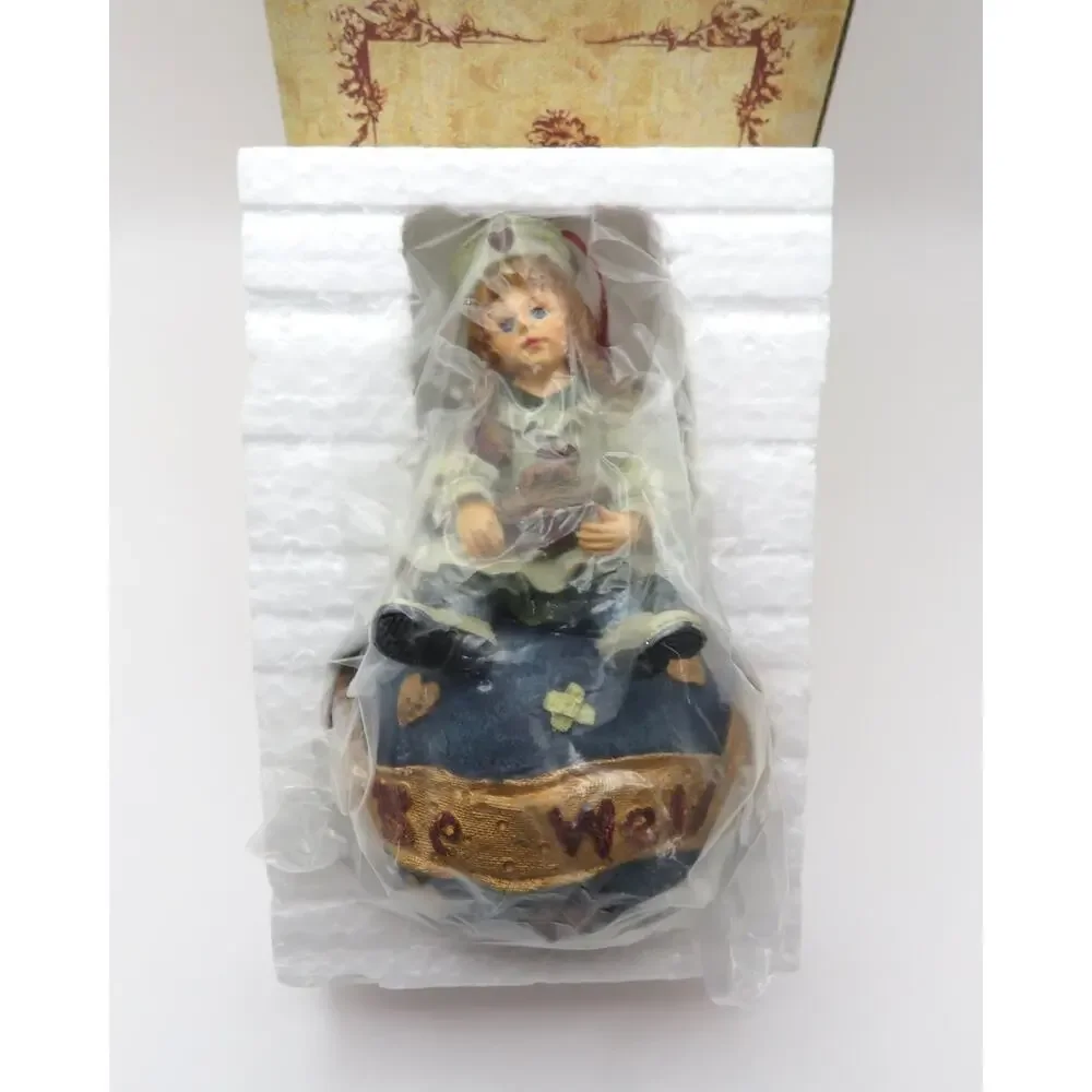 Boyds Collection this retired